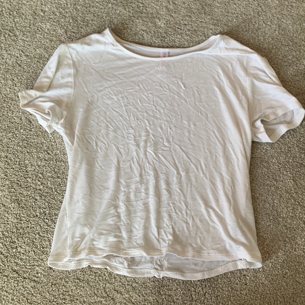 Sheer Flowey white cropped tee